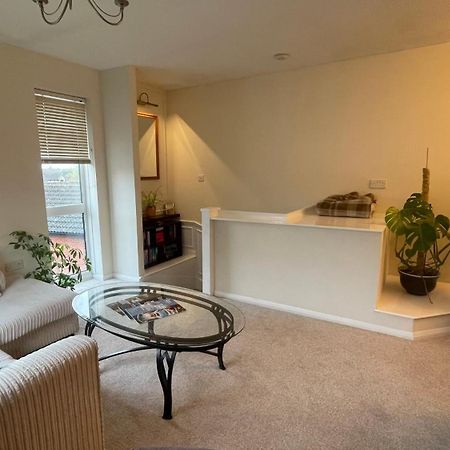 Earley Entire Home With Private Entrance מראה חיצוני תמונה